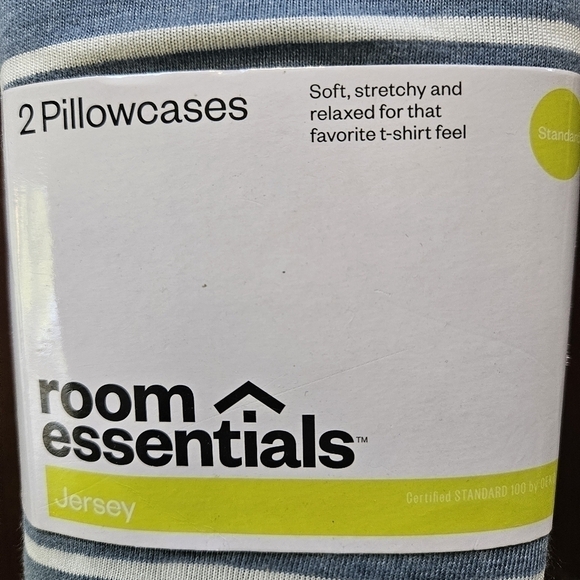 Room essentials pillowcases - Picture 4 of 4